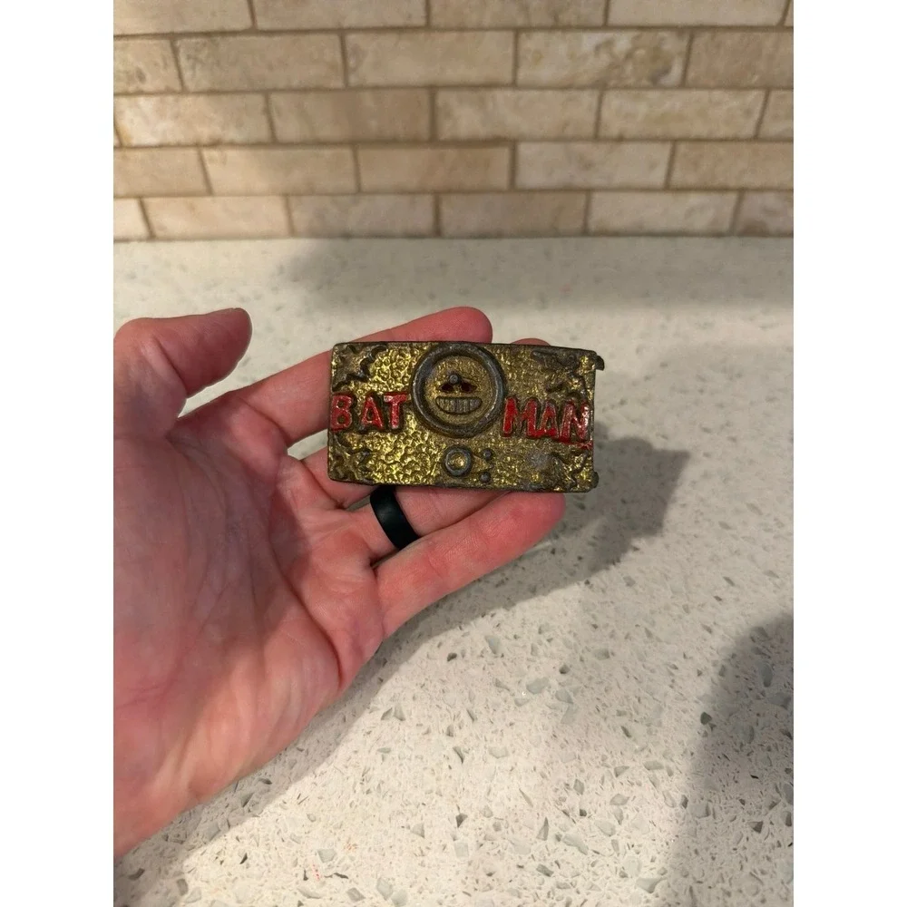 Batman 1966 Belt Buckle Morris Belt Co‎ Vintage DC Comics